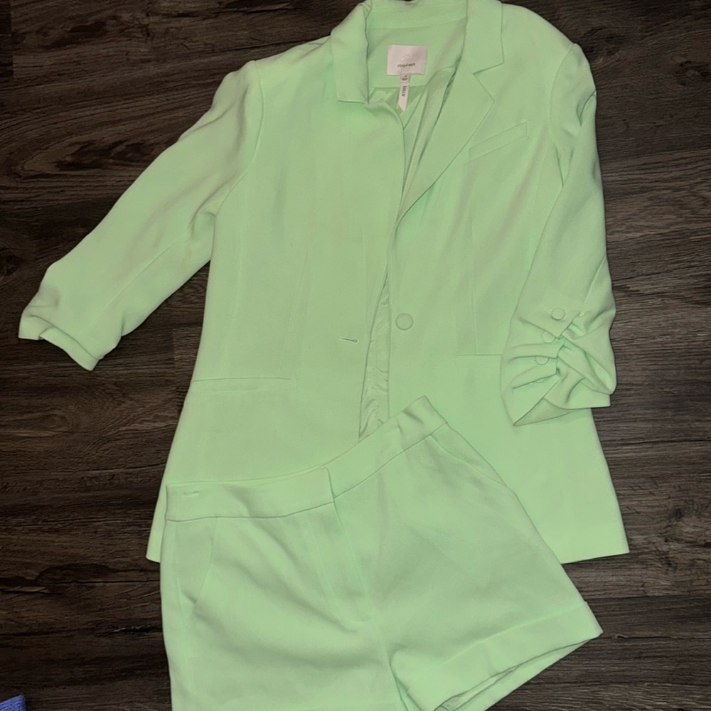 Cinq a Sept 5 to 7 blazer and short set sz 4